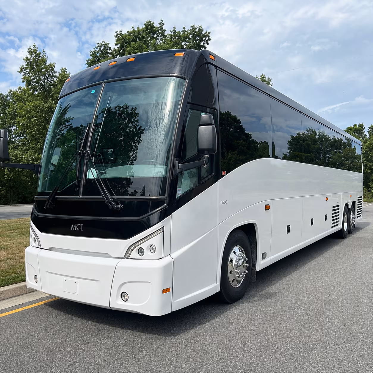 riverwalk amphitheater summer concert series bus rentals